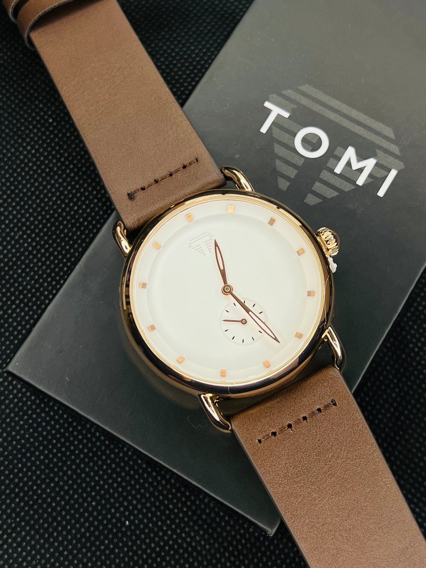 TOMI T-037 Business Luxury Wrist Watch