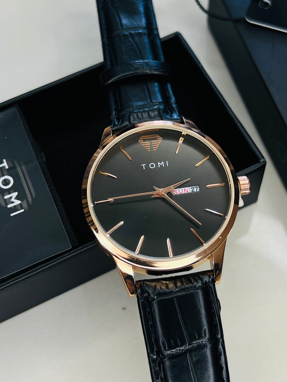 TOMI T-045 Day Date Quartz Wrist Watch For Men
