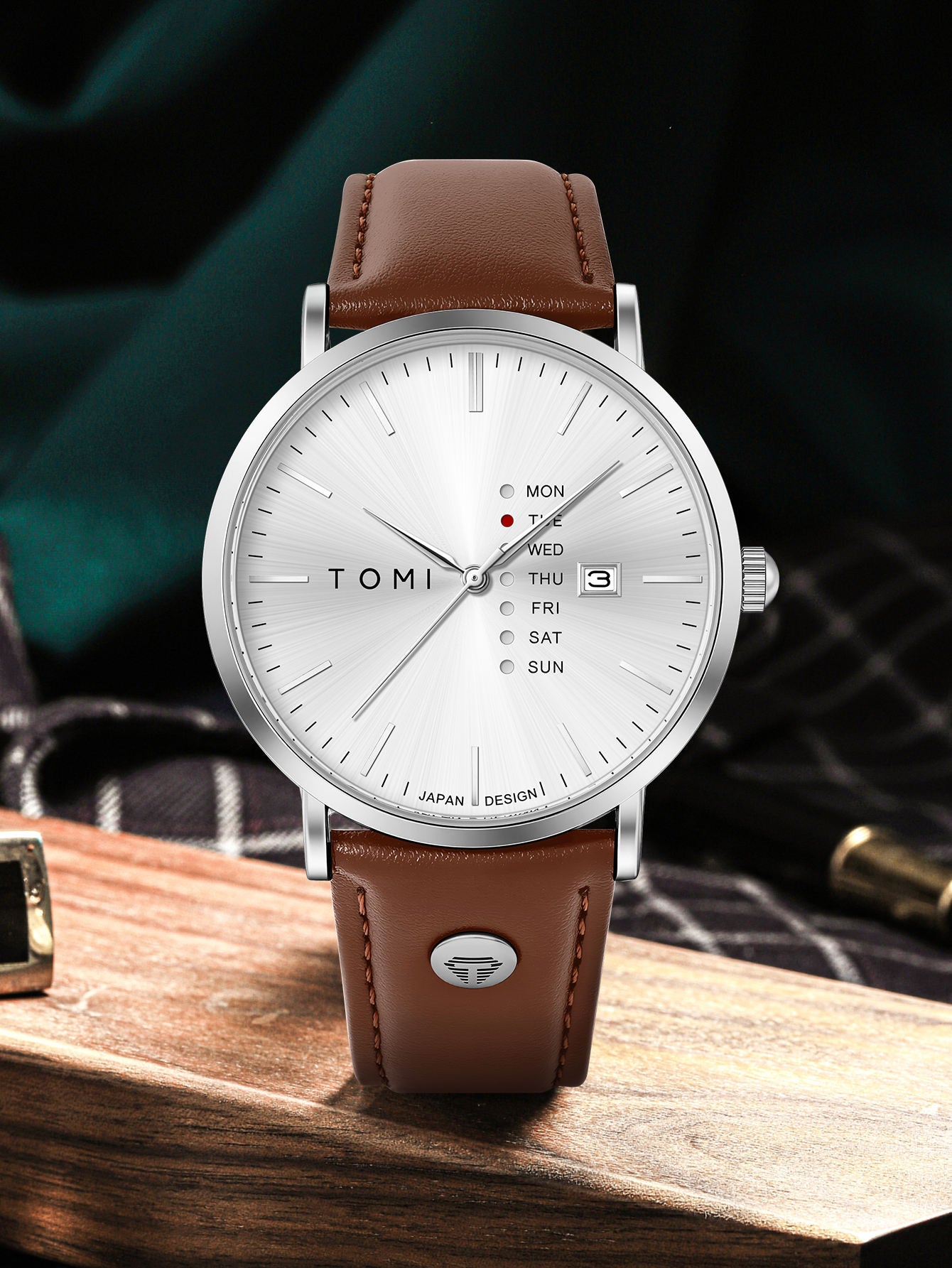 New TOMI T-019 Trendy Men's Watch With Pen Quartz Texture Business Watch with Leather Strap and Weekday Calendar