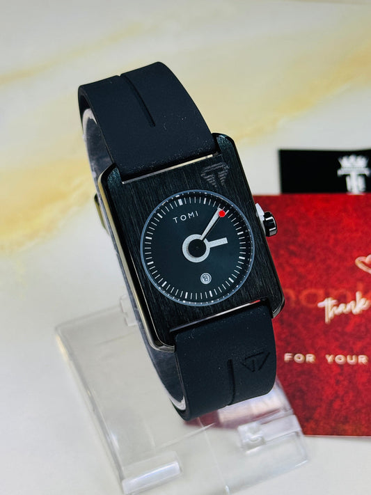 TOMI T-022 Magnet Lock Silicone Straps Tomi Tank Watch