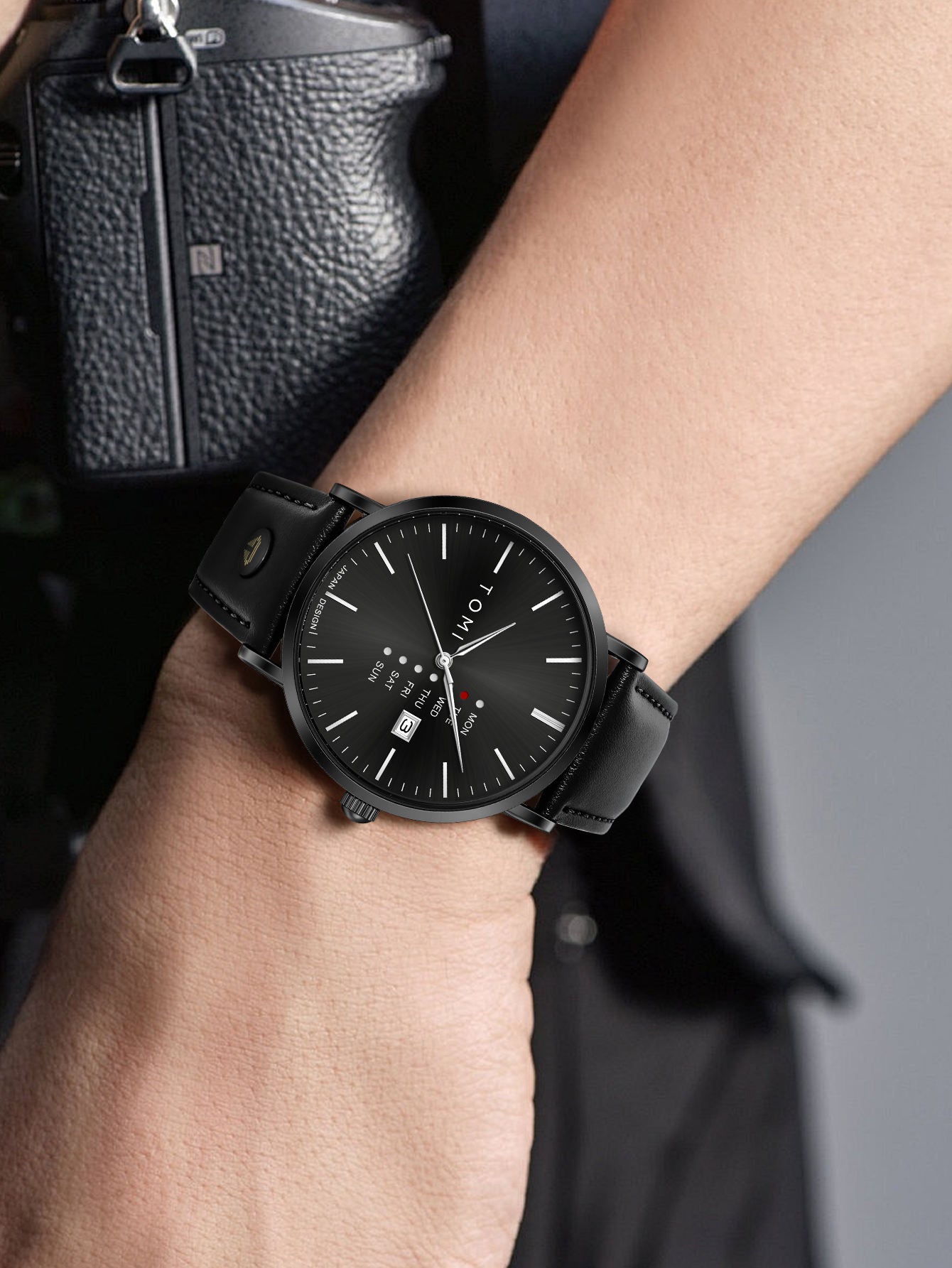 New TOMI T-019 Trendy Men's Watch With Pen Quartz Texture Business Watch with Leather Strap and Weekday Calendar