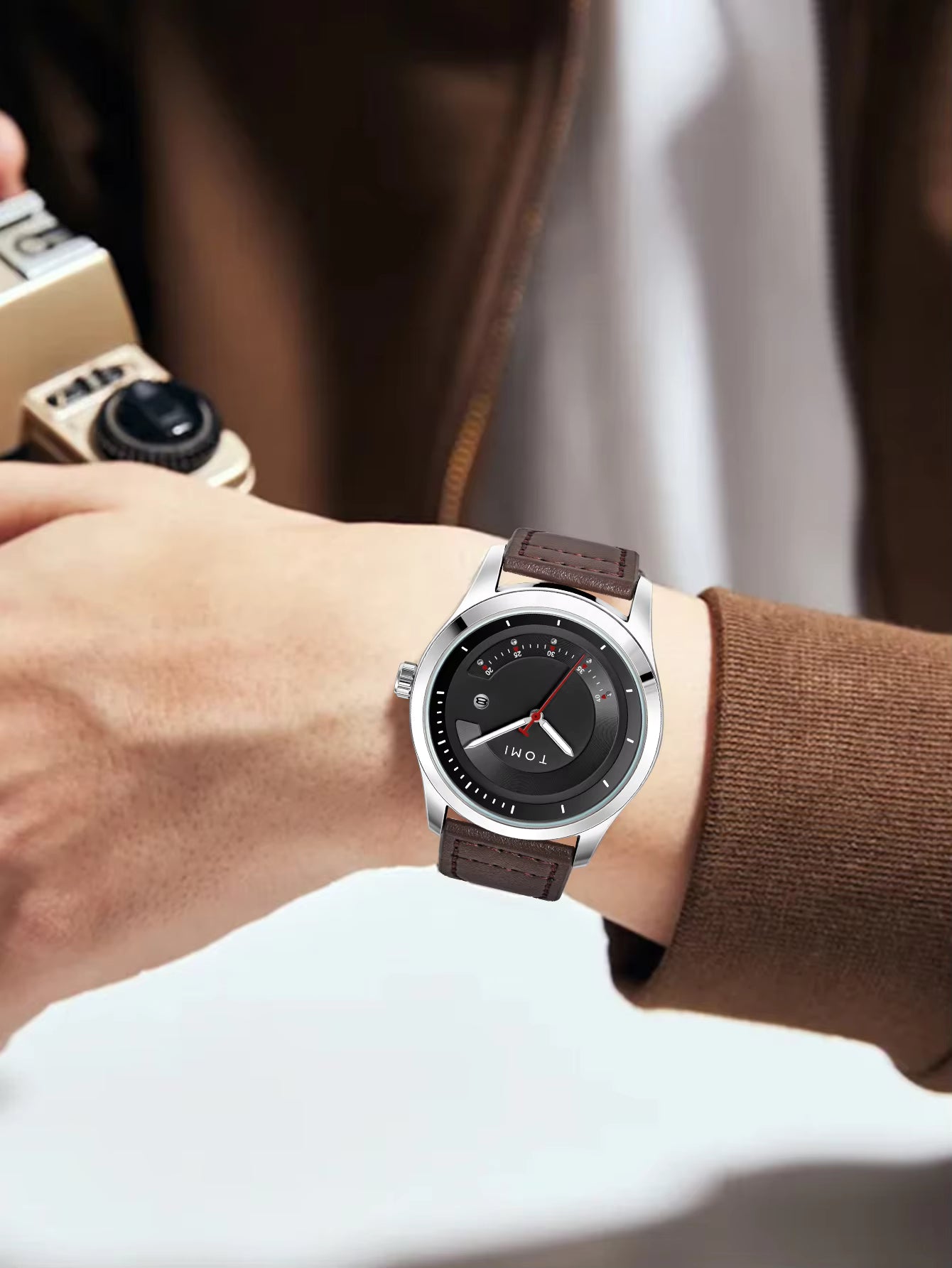 TOMI T-099 Business Wrist Watch For Men Date quartz