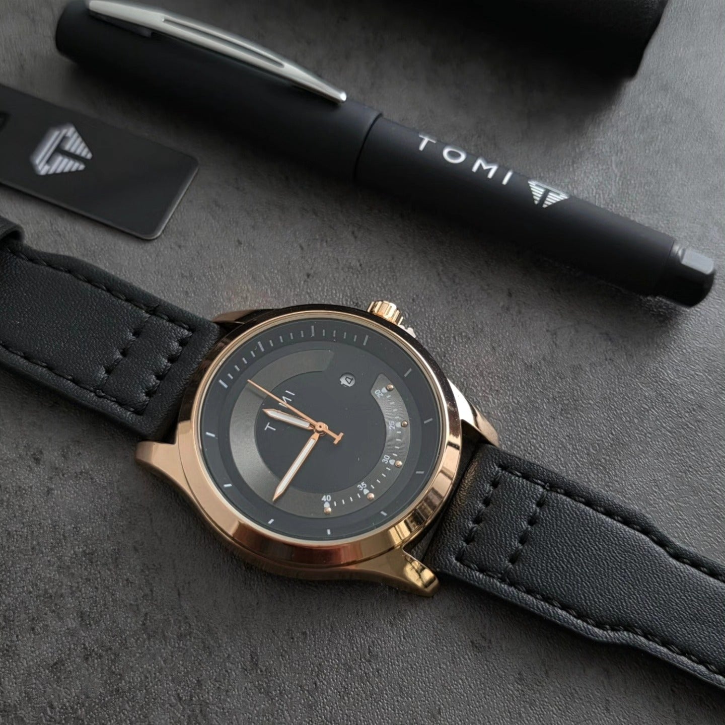 TOMI S8 Series T-099 Gift Set Watch With Wallet And Pen Quartz