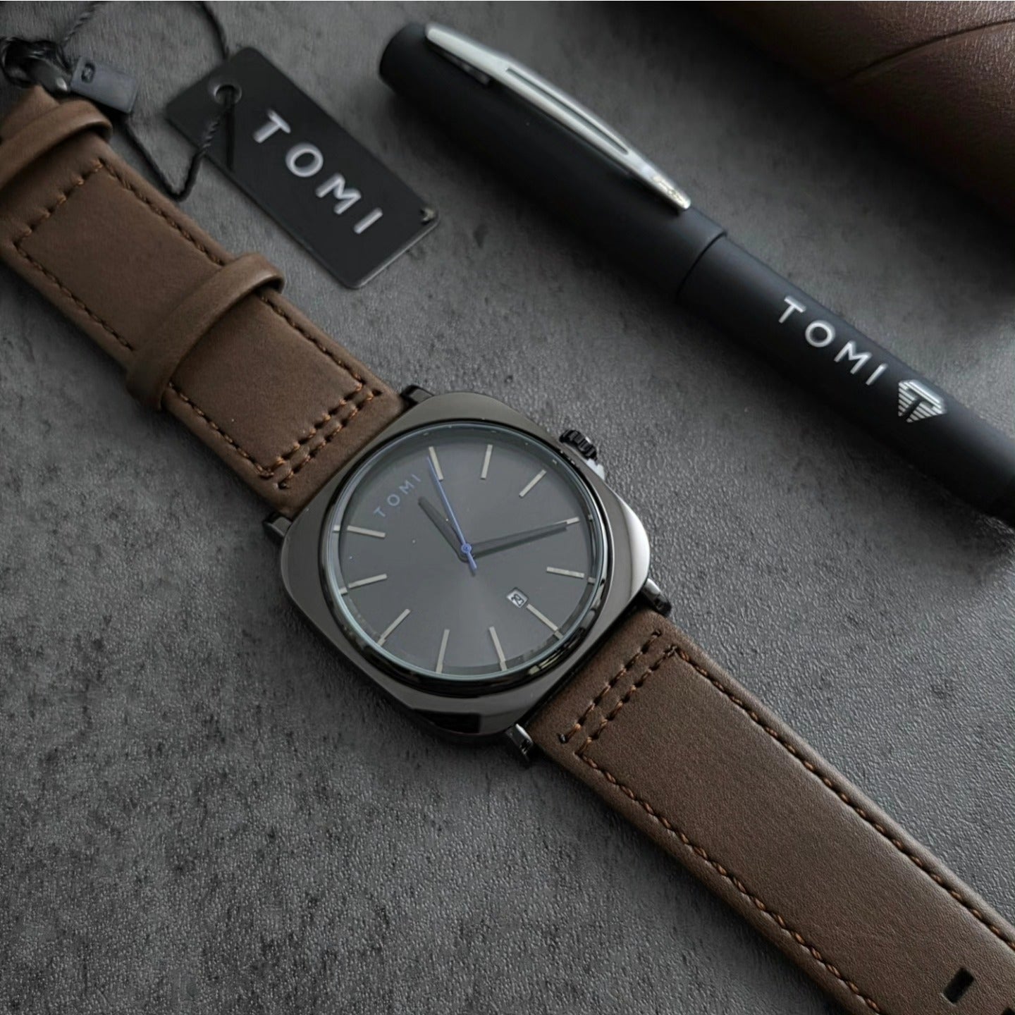 TOMI S8 Series T-084 Gift Set Watch With Wallet & Pen Quartz