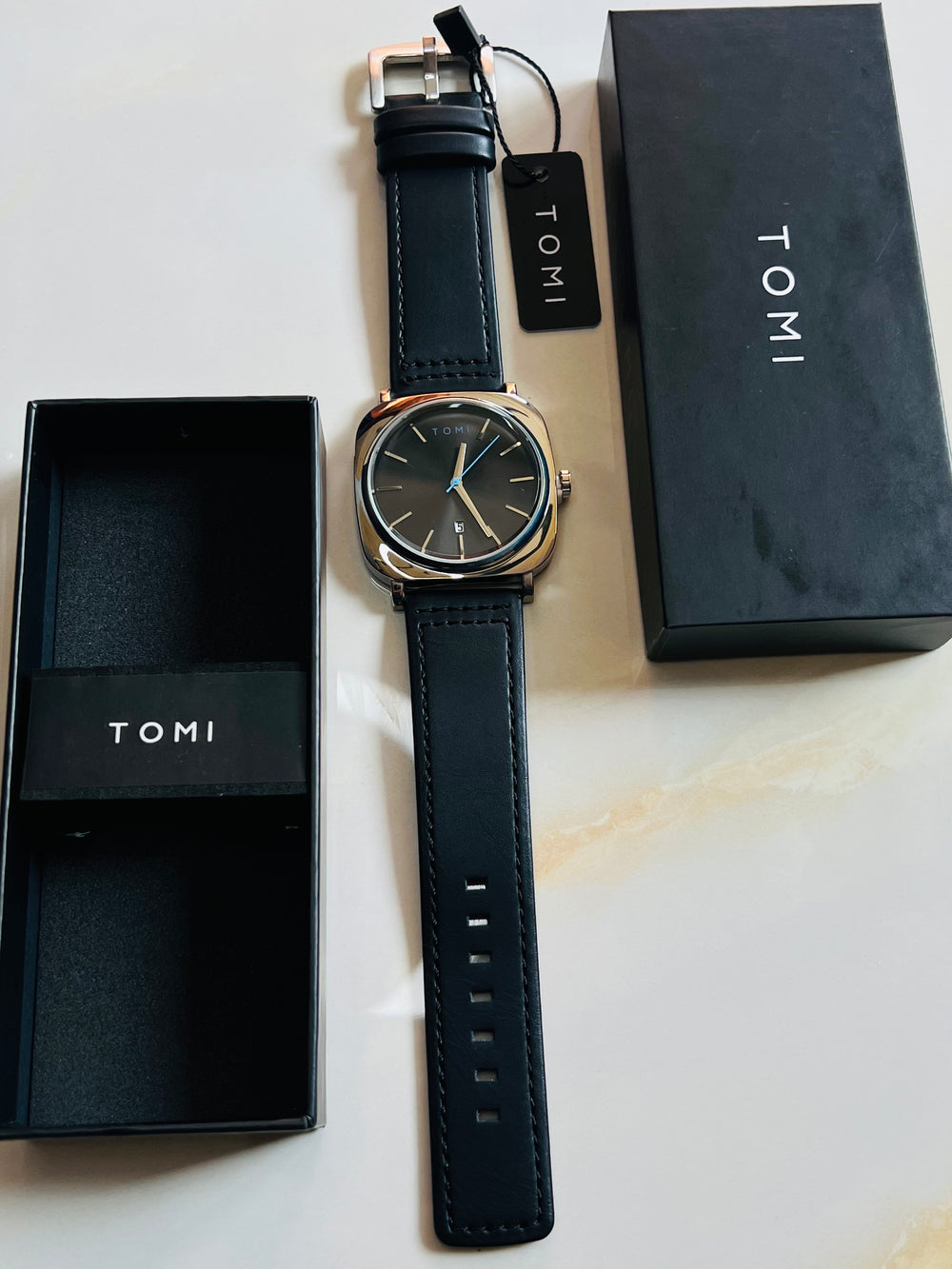 TOMI T 084 Men s Watch Quartz Date Leather Strap Tomiwatches.pk